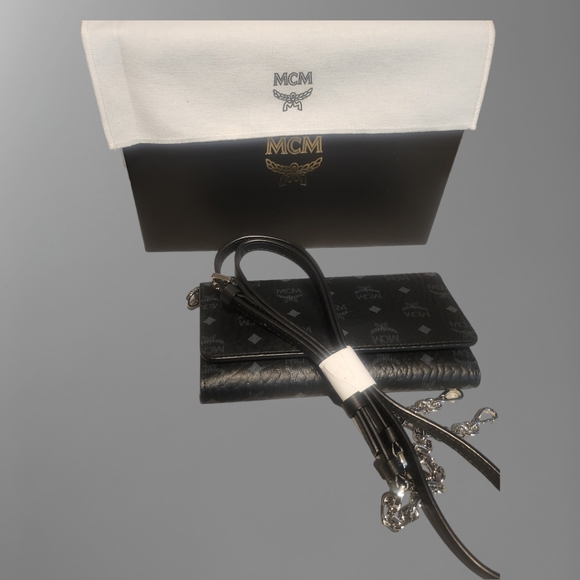 🚫SOLD🚫🆕️MCM Visetos Wallet Crossbody Bag - Picture 12 of 16